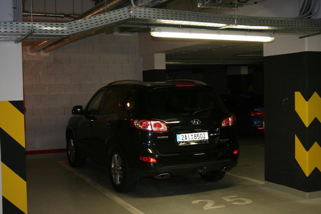 Karlin Apartment Prague Exterior photo